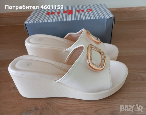 Нови дамски чехли 