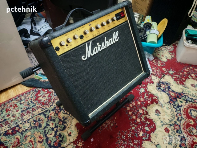 BOSS BAS-1 Amp Stand – Сгъваема стойка за усилвател, снимка 4 - Други - 54658819