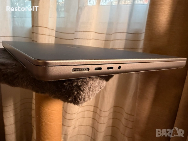 Macbook Pro 16'' M1 Max 64GB RAM/1TB - 88% battery, пълен комплект, снимка 11 - Лаптопи за работа - 54825467