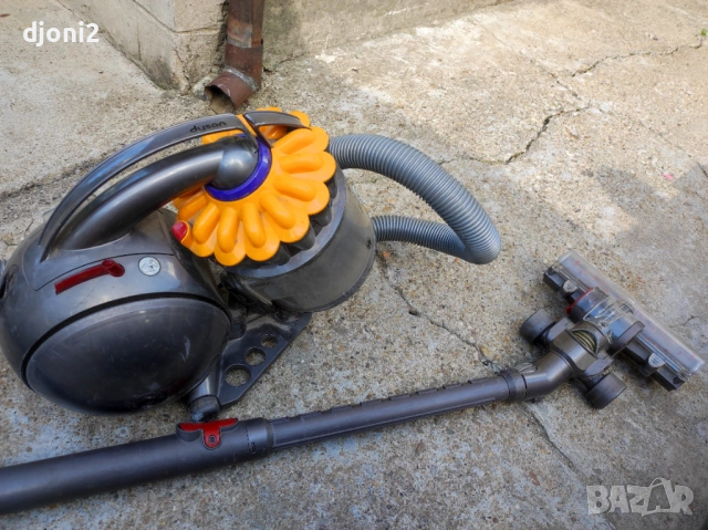 Прахосмукачка без торба Dyson, снимка 6 - Прахосмукачки - 54870227