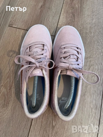 Nike Charge-42.5 номер, снимка 3 - Маратонки - 54597524