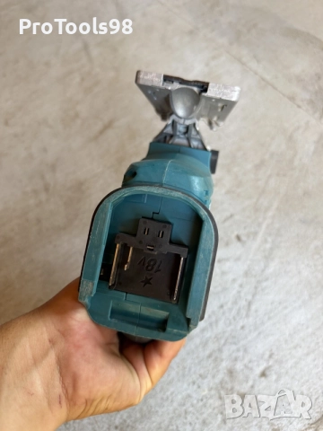 Makita DJV 180 прободен трион, снимка 4 - Триони и циркуляри - 55361182