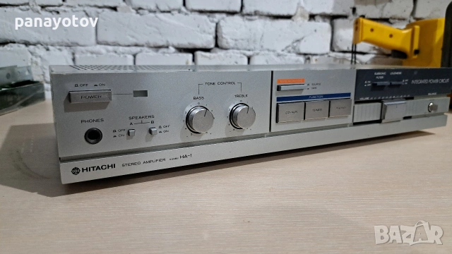 Hitachi HA-1 усилвател