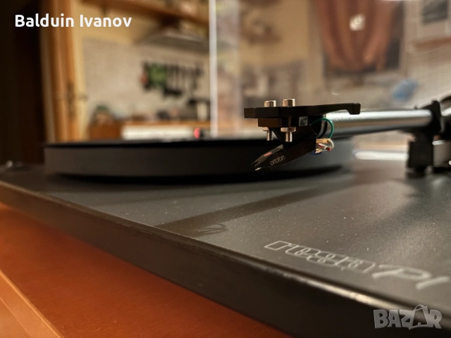 Грамофон Rega P1 - Belt Drive, снимка 2 - Грамофони - 55046202