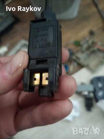 машинка за спирачните светлини 191945515 , 191 945 515 , снимка 4 - Части - 53998569