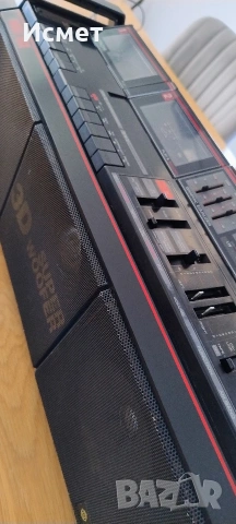 Hitachi TRK-3D8E ретро касетофон / boombox – 80-те (Japan vintage), снимка 2 - Радиокасетофони, транзистори - 54721807