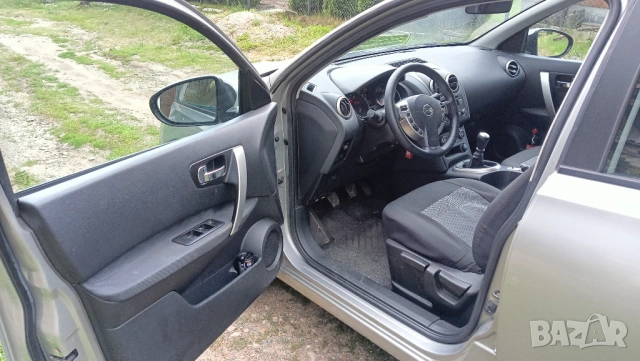 NISSAN Qashqai 1.5 dci FWD Acenta (81kw) нисан кашкай, снимка 3 - Автомобили и джипове - 54953584