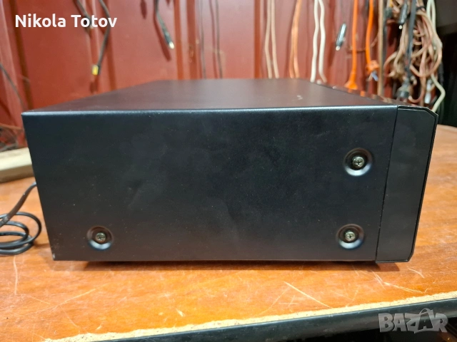 Продава се двукасетен дек Akai DX-W1100., снимка 5 - Декове - 54457808