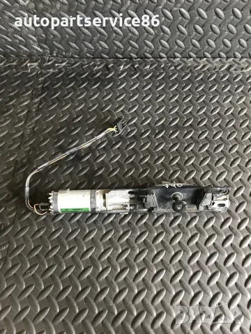 Механизъм на брава на заден капак за BMW 740D E38 (1999) Bosch 0390201300 8352202
