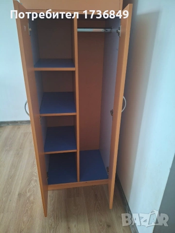 Продавам гардероб и две единични легла , снимка 2 - Спални и легла - 54737106