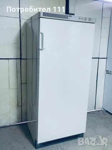 Вертикален Фризер Zanussi, снимка 2 - Фризери - 55243873