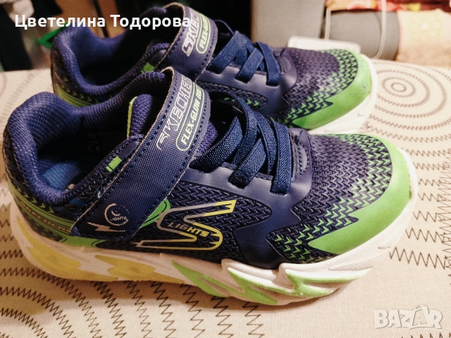 светещи маратонки Skechers, снимка 4 - Детски маратонки - 54032306