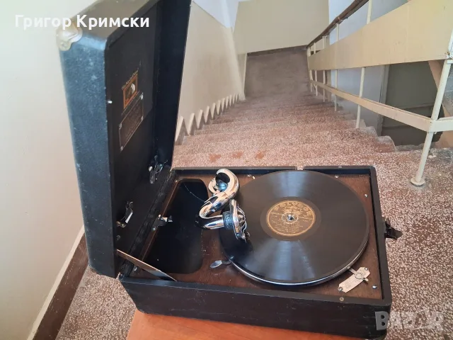 Нов Ретро грамофон His Mastrers Voice 450 евро , снимка 2 - Грамофонни плочи - 55424742