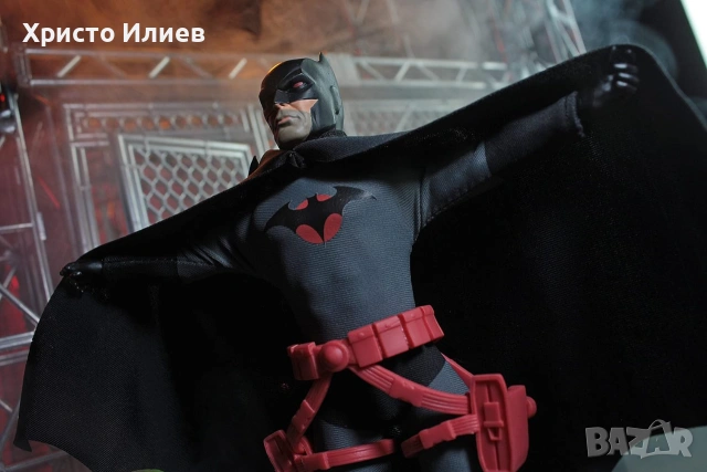 Лимитирана Екшън фигура DC Comics Batman Батман, снимка 13 - Фигурки - 55057488