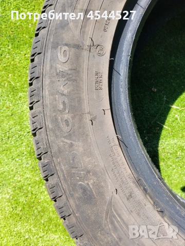 Продавам гуми 16 цола 215/65/16, снимка 2 - Гуми и джанти - 54309542