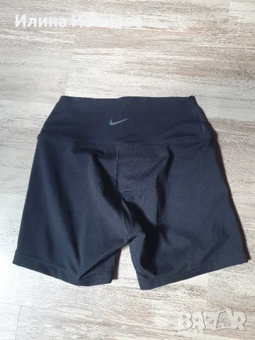 Дамски къси панталони Nike, снимка 4 - Къси панталони и бермуди - 55422070