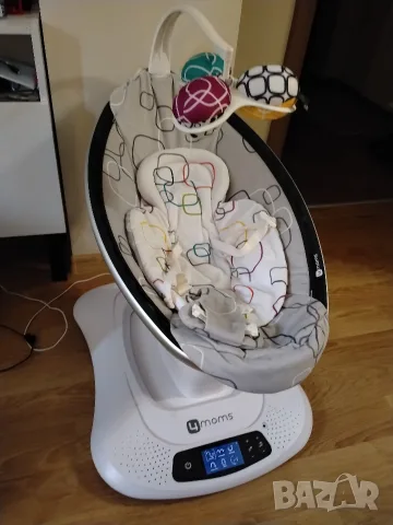 Продавам бебешка люлка 4moms mamaRoo