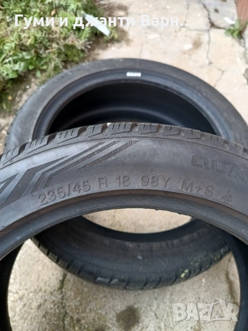 Гуми 235/45/18 цола  Vredestein, снимка 3 - Гуми и джанти - 54045896
