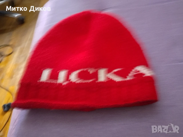 зимна шапка на ЦСКА дебела нова