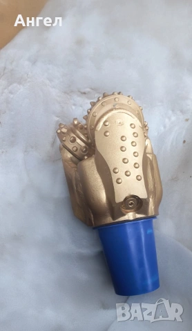 Сондажно триролково длето 152 мм.