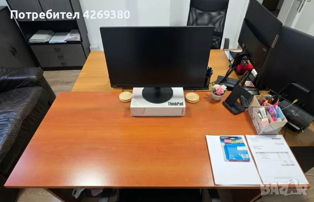 Голямо и стабилно офис бюро (дървесен десен / елша)