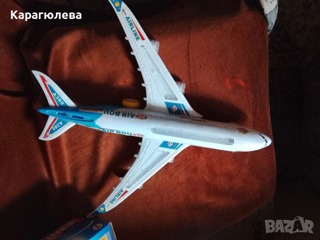 Сглобяем интерактивен детски самолет модел Airbus A380, снимка 2 - Други - 54979938