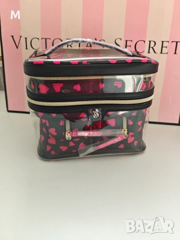 Victoria's Secret оригинални кардхолдъри/портмонета/ несесери/чанти, снимка 5 - Портфейли, портмонета - 54449587