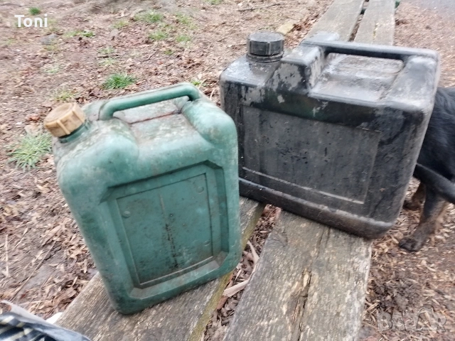 туба за бензин два броя 