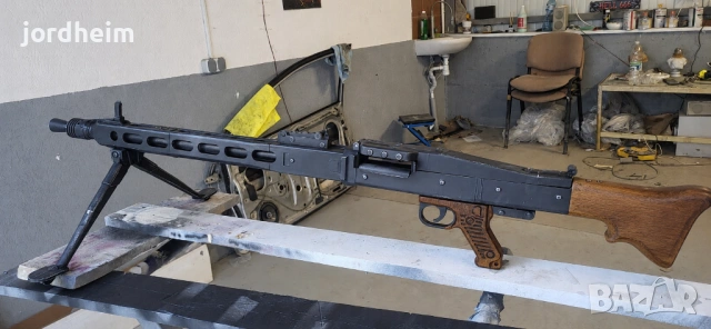 Реплика. MG 42 картечница.