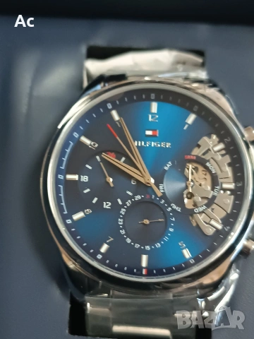 Часовник Tommy Hilfiger 
