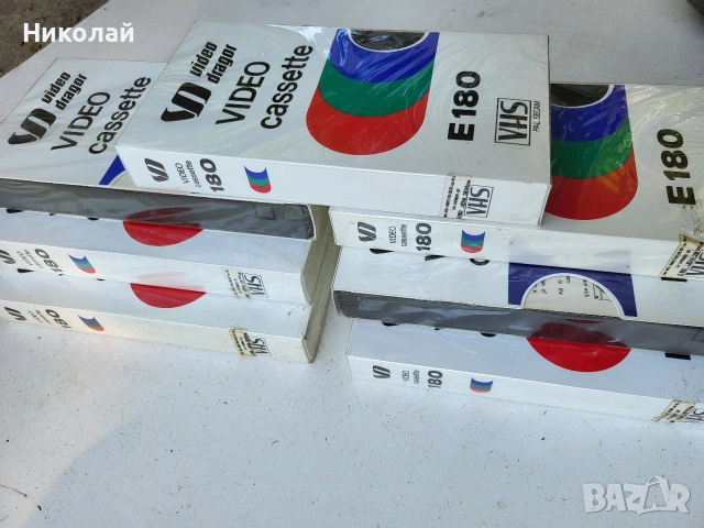 vhs video dragor , снимка 2 - Плейъри, домашно кино, прожектори - 54986046