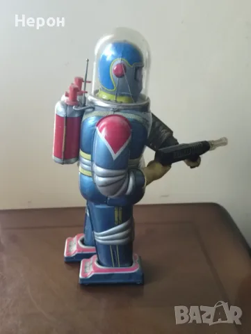 Метална играчка, снимка 3 - Антикварни и старинни предмети - 55356706