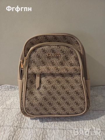 раница Guess, снимка 3 - Раници - 54901139