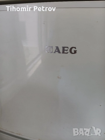 Хладилник AEG.С камера.Работи перфектно.
