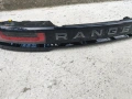 Заден среден стоп / лайсна за Range Rover Velar / Рейндж Ровър Велар, снимка 3