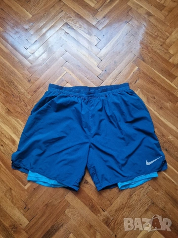 Страхотни мъжки къси панталони с клин NIKE размер XL