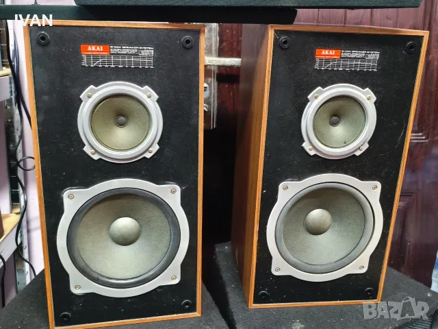 Продавам тонколони akai-sr-h30