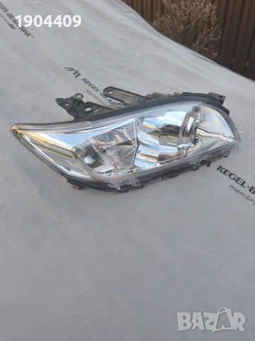 ФАРОВЕ ПРЕДНИ РАВ4 2012 ОРИГИНАЛ ЗА МОДЕЛА