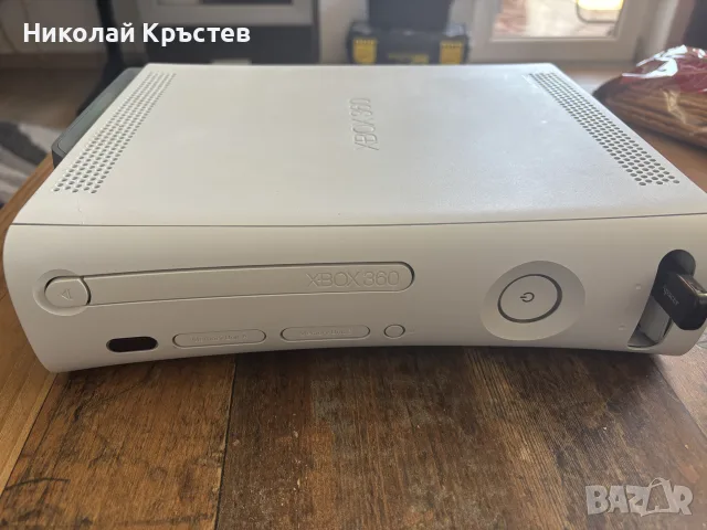 Хакнат XBOX360 JASPER със захранване и контролер, снимка 2 - Xbox конзоли - 55421027