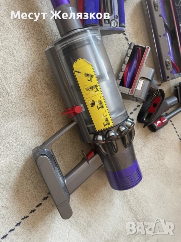 Dyson V10 Прахосмукачка, снимка 4 - Прахосмукачки - 55178245