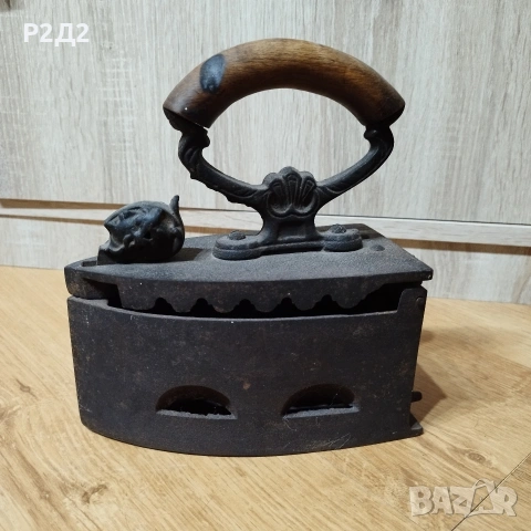 стара ютия на жар , снимка 2 - Антикварни и старинни предмети - 54370073