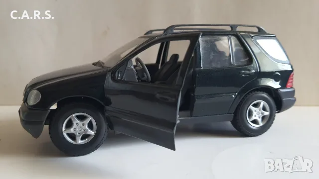 Mercedes-Benz ML 320 Maisto - Мащаб 1:24, снимка 2 - Колекции - 55422373