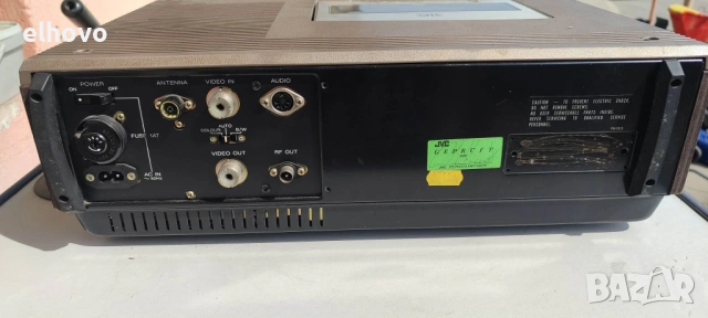 Видео player JVC HR-3300EG, снимка 4 - Плейъри, домашно кино, прожектори - 53983806