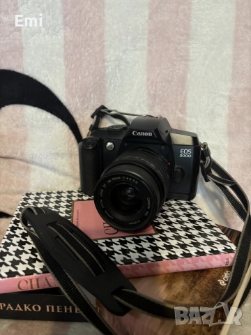 Филмов фотоапарат Canon EOS 5000 SLR с обектив 38-76mm-за части , снимка 2 - Фотоапарати - 55652572