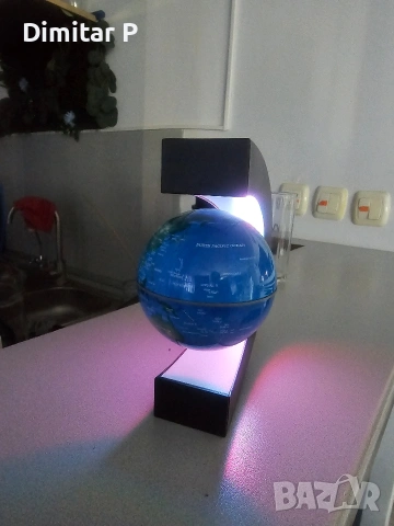 Продавам левитираща LED лампа с магнитен глобус, снимка 4 - Настолни лампи - 55091221