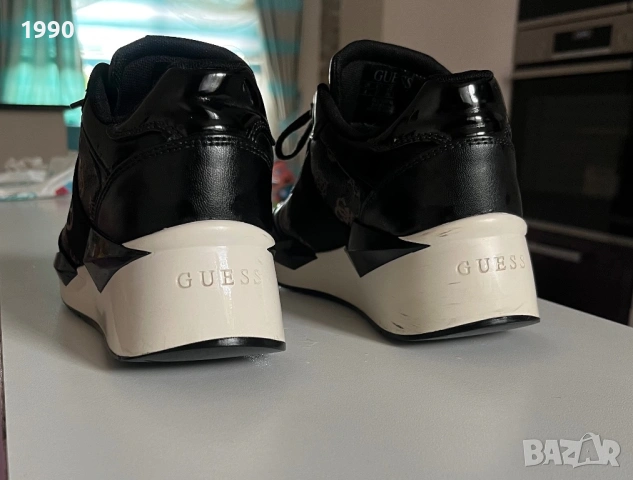 Дамски обувки guess 37, снимка 5 - Дамски ежедневни обувки - 54808344