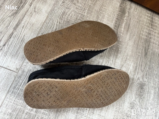 Дамски еспадрили Tommy Hilfiger 39, снимка 5 - Дамски ежедневни обувки - 54606521