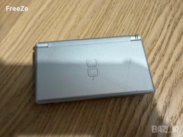 Nintendo DS Lite