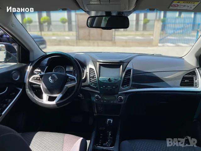 Сангйонг Корандо 2.0 Бензин Автомат, снимка 10 - Автомобили и джипове - 55340237
