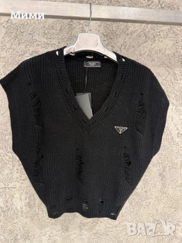 Prada жилетки, снимка 2 - Жилетки - 54238719